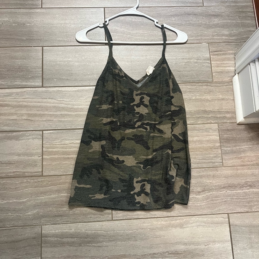 Small Camo top